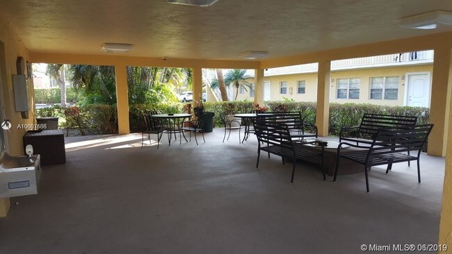 Foto del edificio - 5192 NE 6th Ave