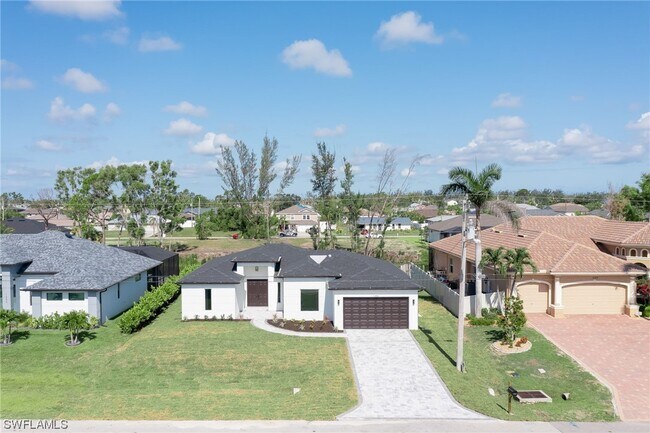 Foto del edificio - 1202 SW 8th Pl