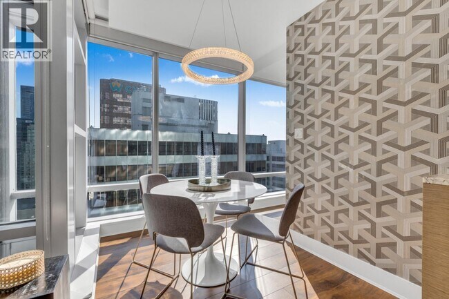 Photo du bâtiment - 1111 Alberni St