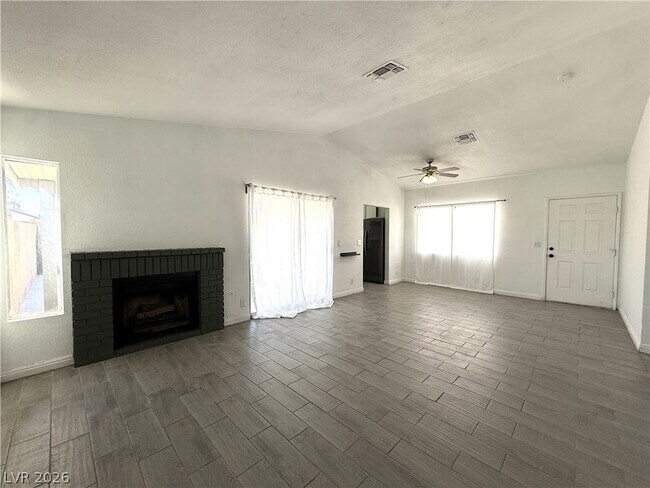 Building Photo - 7311 Girard Dr
