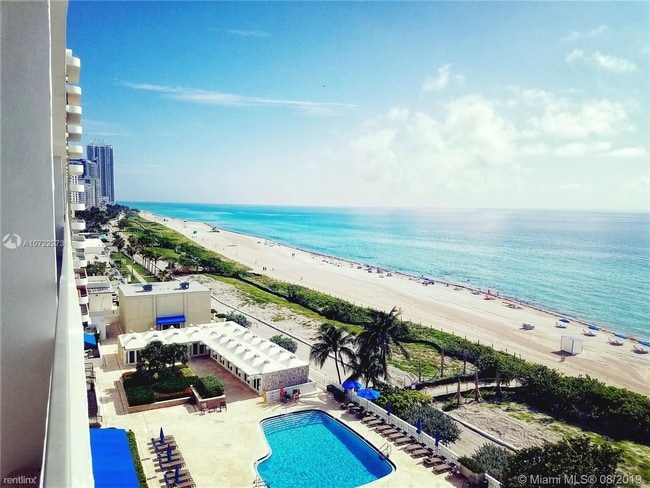 Building Photo - 5555 Collins Ave