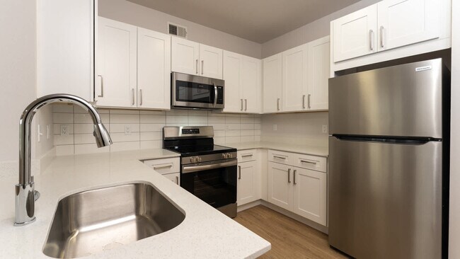 Building Photo - Kia Ora Park