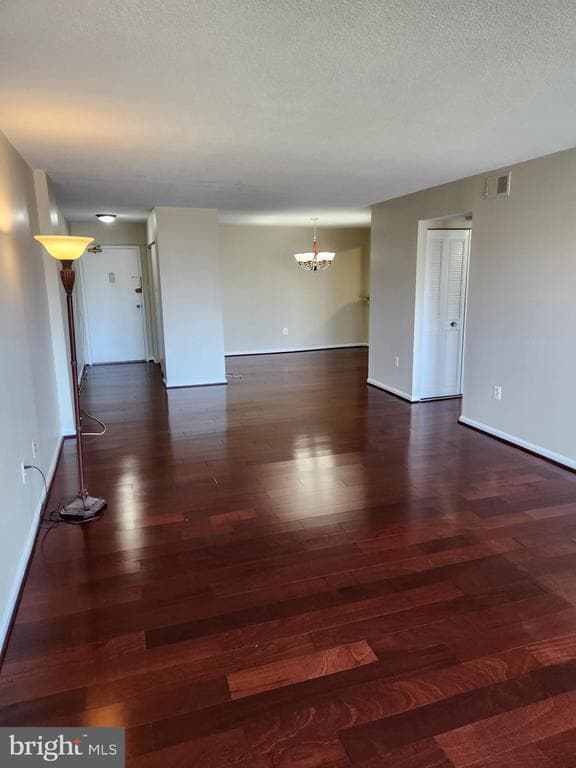 Building Photo - 1300 Army Navy Dr