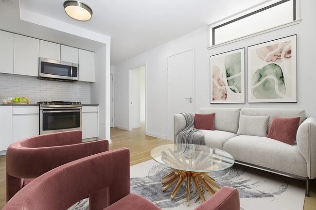 Building Photo - 331 E Houston St