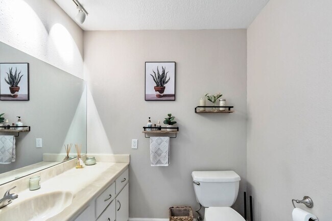 Foto del edificio - 8665 SW Chinook St