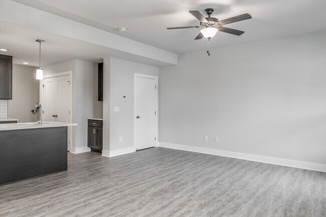 Foto del edificio - 1709 E 18th St