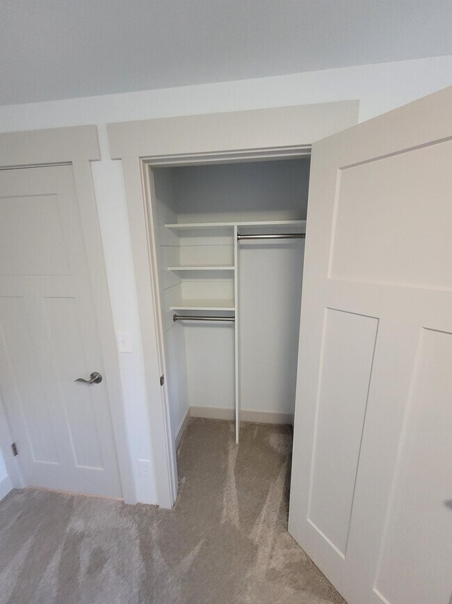 Foto del edificio - 247 W 200 N