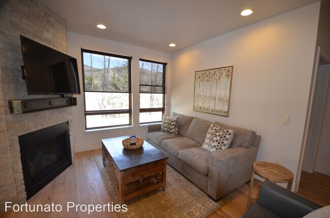 Foto del edificio - 1080 Blue River Pkwy