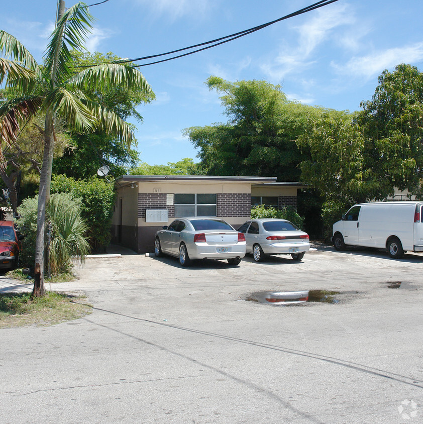 Primary Photo - 1131 NW 5th St