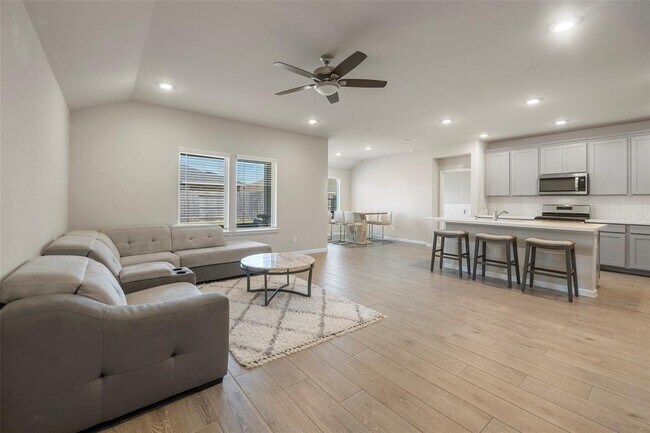 Building Photo - 4627 Salado Fls Ct