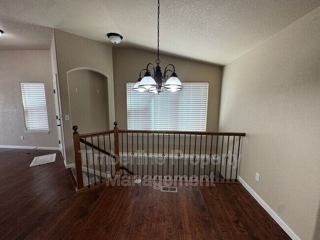 Foto del edificio - 5348 Oak Spring Heights