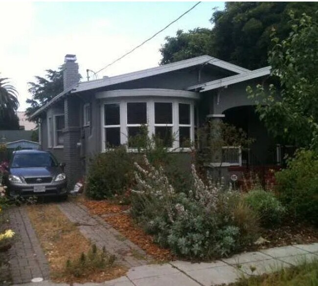 Frente de la casa - 4315 Essex St