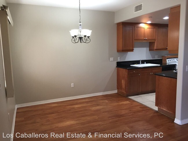 Foto del edificio - 17230 Newhope St