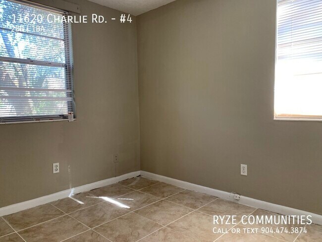 Foto del edificio - 11620 Charlie Rd