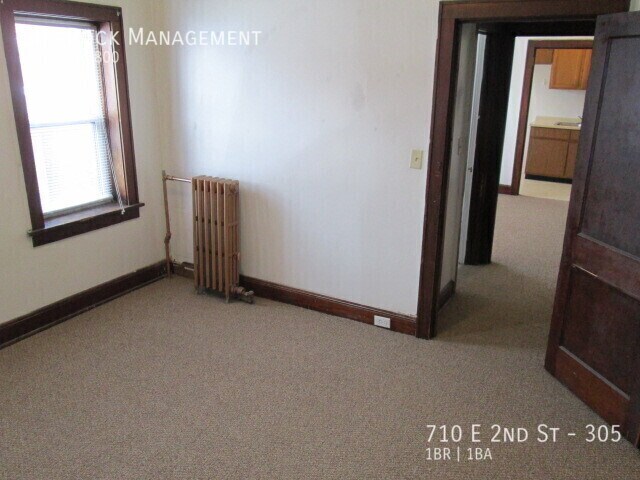 Foto del edificio - 710 E 2nd St