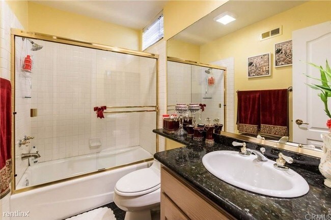Building Photo - 4 br, 3 bath House - 1 Bernay