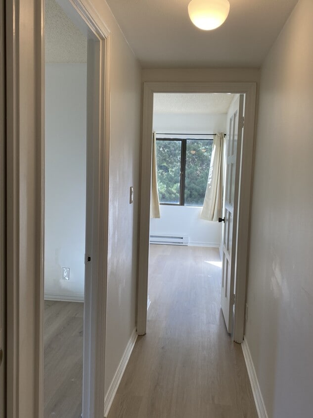Photo - 2211 SW 1st Ave (Portland, OR)