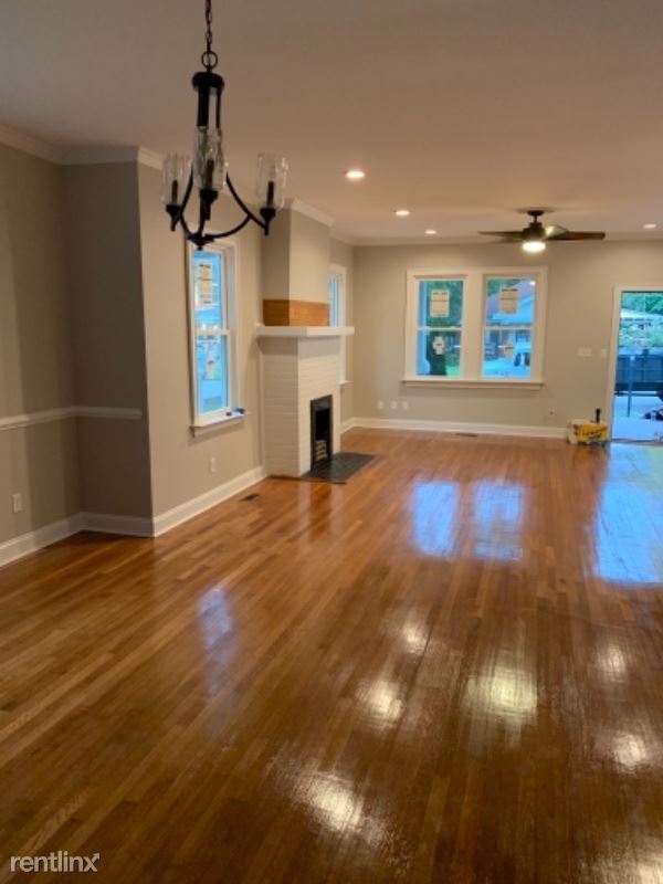Building Photo - 3 br, 2 bath House - 713 Hill St