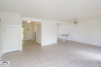 Building Photo - 99-040 Upapalu Dr