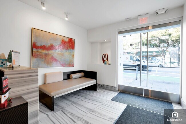 Building Photo - 829 Folsom St