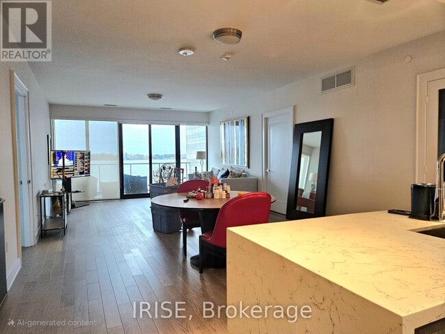 Building Photo - 118 Merchants' Wharf