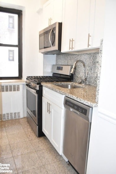 Building Photo - 205 Pinehurst Ave