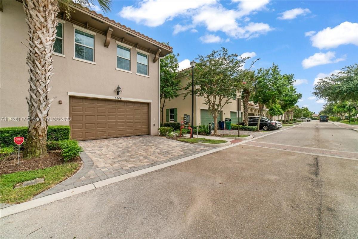 8146 Cascada Isles Dr, Hollywood, FL 33024 Townhome Rentals in Hollywood FL