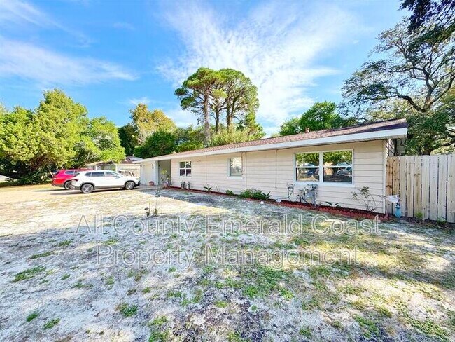 Foto del edificio - 101 Elm Ave SE