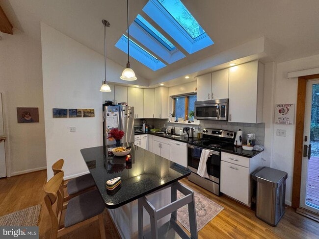 Foto del edificio - 6313 Walhonding Rd