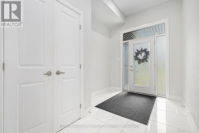 Building Photo - 1063 Lunar Glow Cres