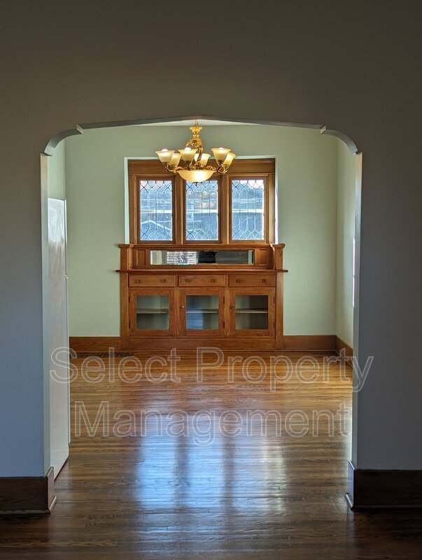 Foto del edificio - 933 Cottage Ave
