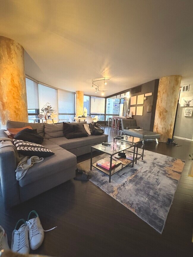 Foto del edificio - 5415 N Sheridan Rd