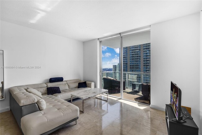 Foto del edificio - 1060 Brickell Ave