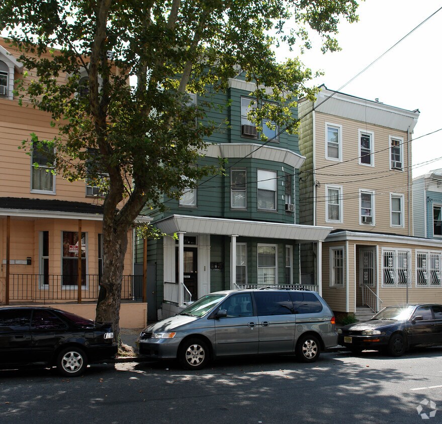 Foto del edificio - 143 Garside St