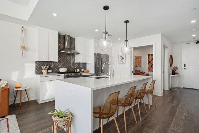 Foto del edificio - 788 West Marietta St NW