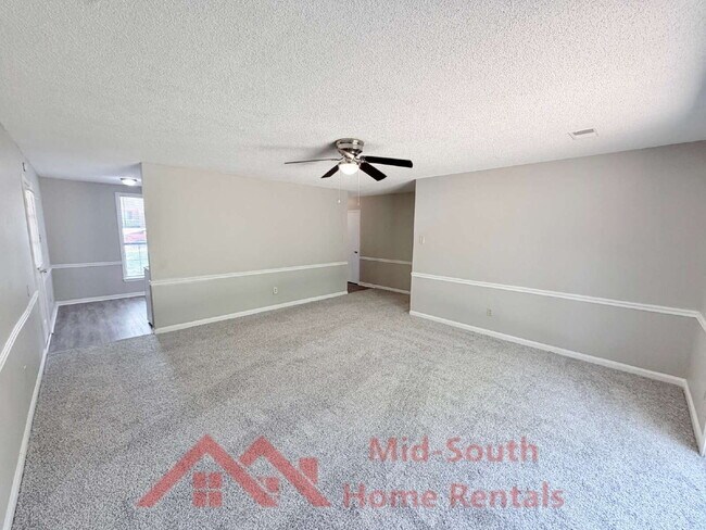 Building Photo - 3899 Kerwin Dr