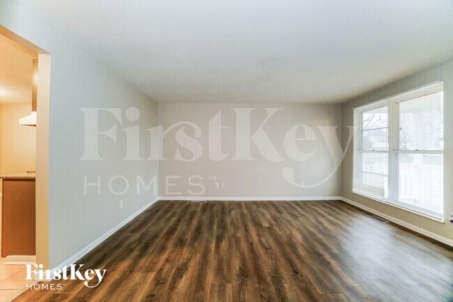 Foto del edificio - 1061 Harwood Dr