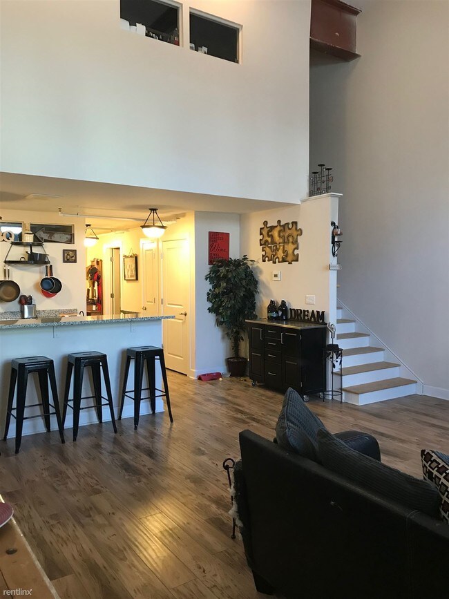 Foto del edificio - 101 1st St