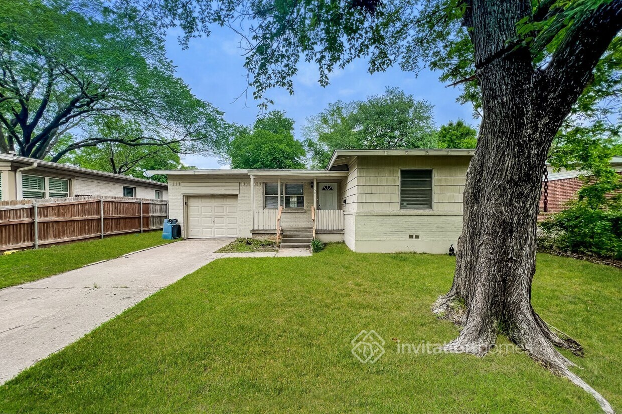 Foto principal - 1501 Juanita Dr