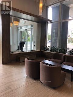 Photo du bâtiment - 8763-8763 Bayview Ave