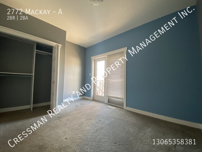 Photo du bâtiment - 2 bedroom 2 Bath Main floor unit in Regina SK.