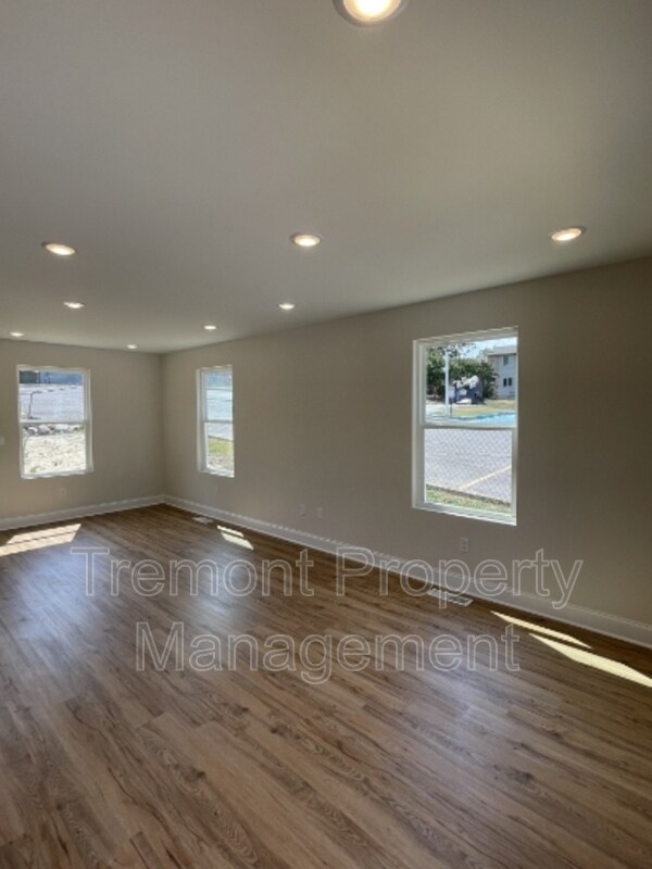 Foto del edificio - 1310 E 36th St