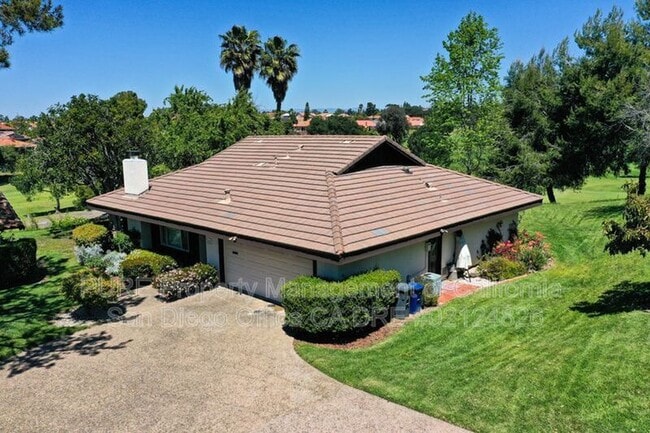 Building Photo - 12576 Oaks N Dr