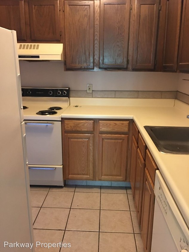 Primary Photo - 1136 Louisiana St