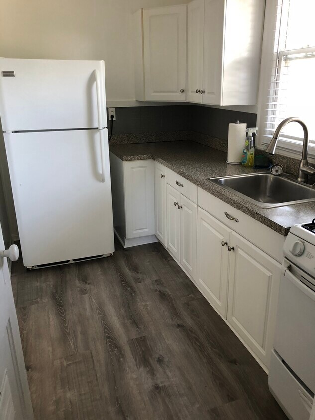 Kitchen - 35 Graham Pl