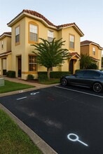 Building Photo - 438 Monroe Cir