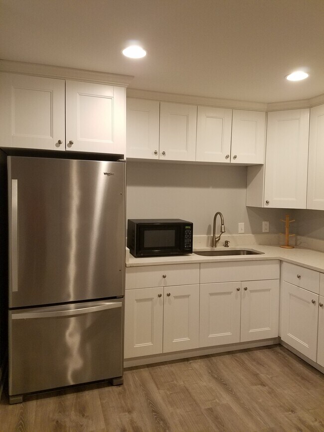 kitchen - 7812 Stanley Ln