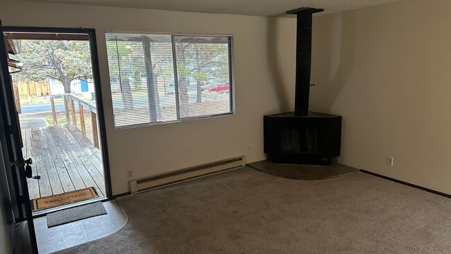 Building Photo - 108-31-41 Thurston Duplex, Bend