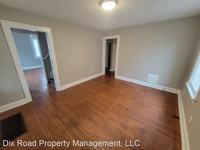 Building Photo - 3 br, 1.5 bath House - 1743 Gellenbeck Str...