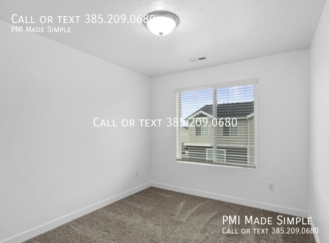 Building Photo - 1107 E Hatch Row